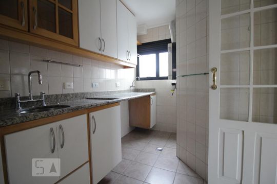 Cozinha de apartamento para alugar com 2 quartos, 78m² em Vila Andrade, São Paulo