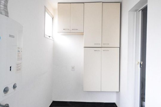 área de serviço de apartamento à venda com 2 quartos, 70m² em Real Parque, São Paulo