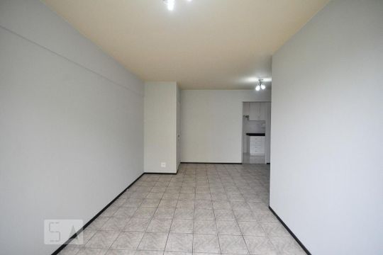 sala de apartamento à venda com 3 quartos, 70m² em Jardim Londrina, São Paulo