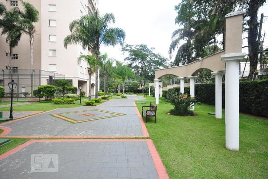 entrada de apartamento para alugar com 2 quartos, 72m² em Jardim Ampliação, São Paulo