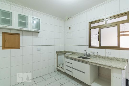 Cozinha de apartamento para alugar com 4 quartos, 130m² em Santo Antônio, São Caetano do Sul