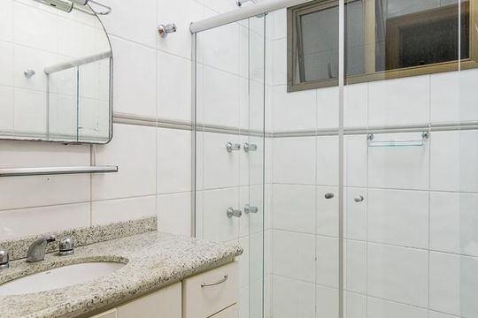 Banheiro de apartamento para alugar com 4 quartos, 130m² em Santo Antônio, São Caetano do Sul