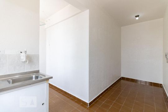 Cozinha de apartamento à venda com 2 quartos, 56m² em Vila Monumento, São Paulo