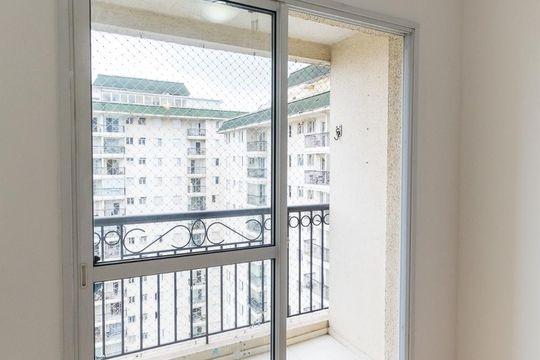 Sacada de apartamento à venda com 3 quartos, 63m² em Vila Paulista, São Paulo