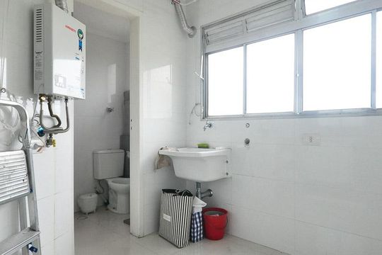 área de serviço de apartamento para alugar com 2 quartos, 80m² em Vila Alexandria, São Paulo