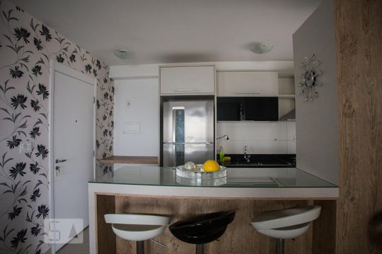 Cozinha de apartamento à venda com 2 quartos, 78m² em Água Branca, São Paulo