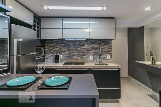 Cozinha de apartamento à venda com 1 quarto, 50m² em Bela Vista, São Paulo
