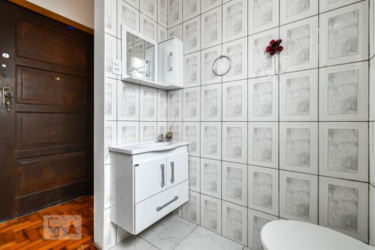 Banheiro de kitnet/studio à venda com 1 quarto, 43m² em Bela Vista, São Paulo
