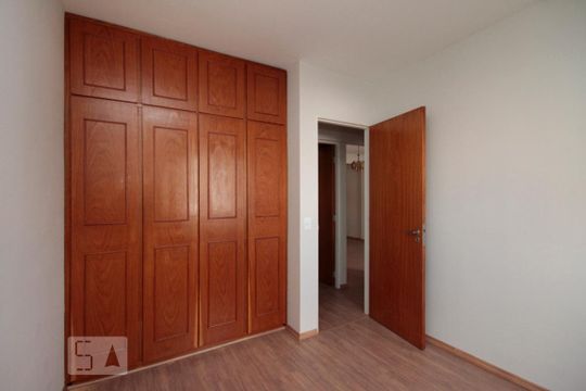 Quarto 2 de apartamento para alugar com 2 quartos, 56m² em Vila Gomes Cardim, São Paulo