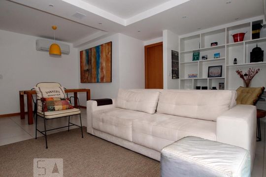 Sala. de apartamento para alugar com 2 quartos, 85m² em Botafogo, Rio de Janeiro