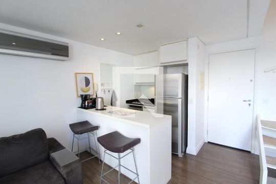 Cozinha de apartamento à venda com 1 quarto, 50m² em Vila Nova Conceição, São Paulo
