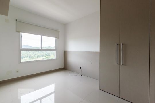 Suíte de apartamento para alugar com 2 quartos, 62m² em Melville Empresarial Ii, Barueri