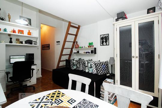 Apartamento para alugar com 1 quarto, 40m² em Copacabana, Rio de Janeiro