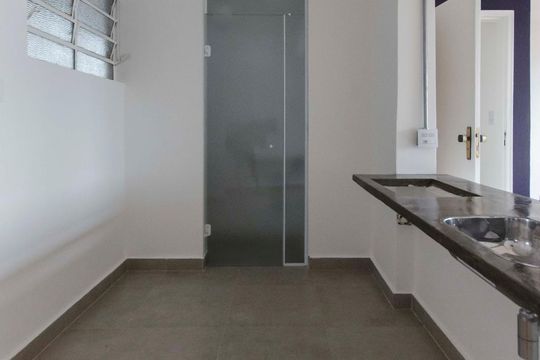 Cozinha de apartamento para alugar com 1 quarto, 40m² em Perdizes, São Paulo