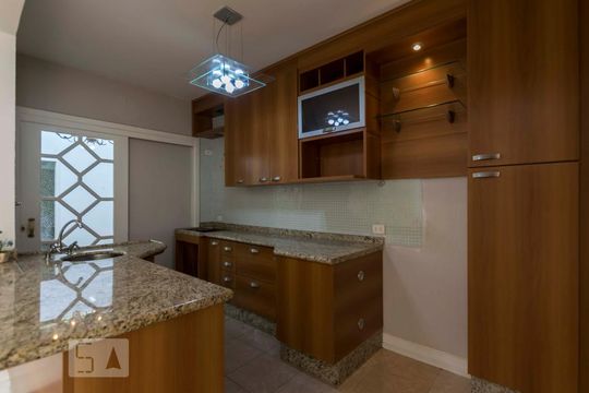 1o. Andar - Cozinha de casa à venda com 2 quartos, 140m² em Cambuci, São Paulo