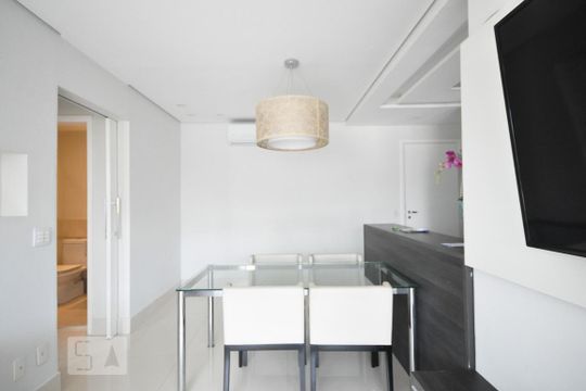mesa de jantar de apartamento para alugar com 2 quartos, 61m² em Vila Andrade, São Paulo
