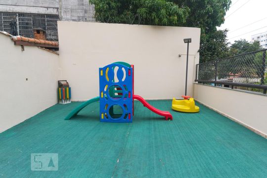 Playground de apartamento para alugar com 3 quartos, 76m² em Vila Gumercindo, São Paulo