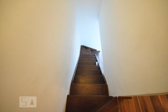 escada de apartamento à venda com 1 quarto, 70m² em Paraíso do Morumbi, São Paulo