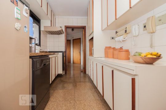 Cozinha de apartamento à venda com 4 quartos, 146m² em Vila Mascote, São Paulo