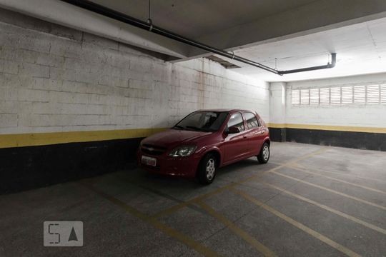 Garagem de apartamento à venda com 3 quartos, 60m² em Jardim das Laranjeiras, São Paulo