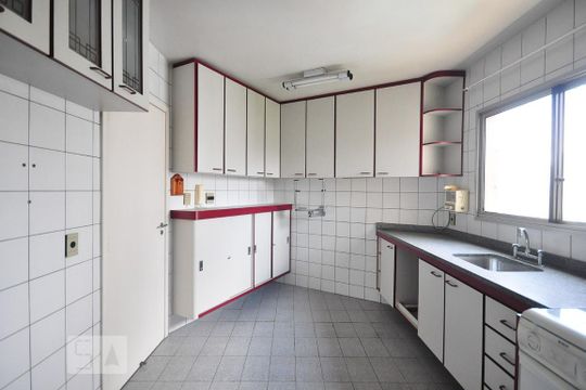cozinha de apartamento à venda com 3 quartos, 115m² em Jardim Ampliação, São Paulo