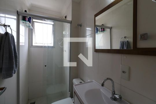 Banheiro de apartamento à venda com 2 quartos, 54m² em Vila Guiomar, Santo André