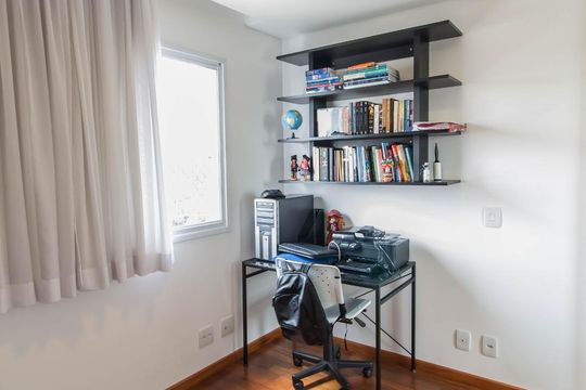 Apartamento à venda com 3 quartos, 136m² em Vila Augusta, Guarulhos