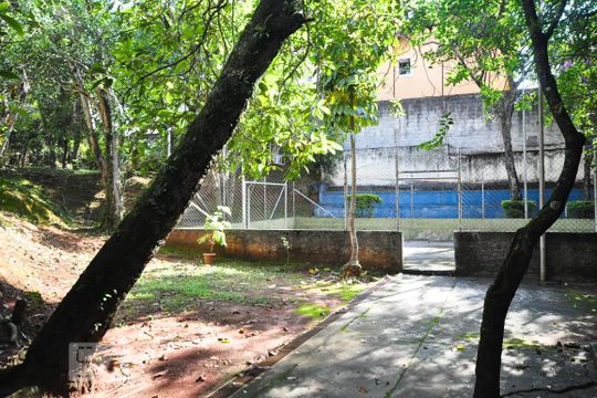 quadra de apartamento para alugar com 2 quartos, 60m² em Jardim Esmeralda, São Paulo
