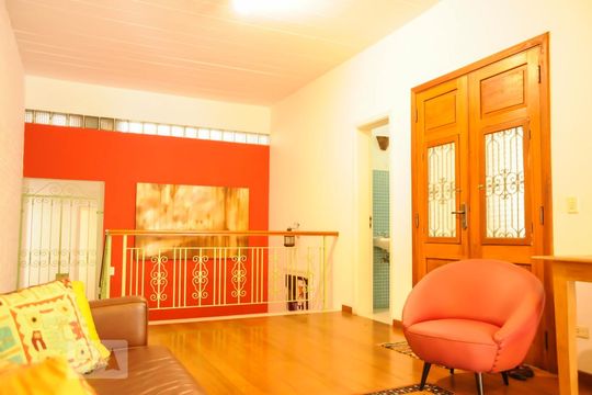 Sala de Estar de casa à venda com 2 quartos, 300m² em Pinheiros, São Paulo