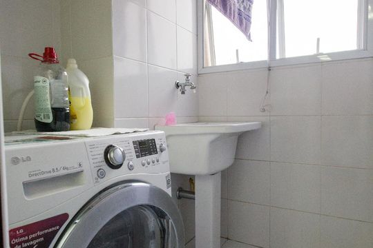 Ärea de serviço de apartamento para alugar com 2 quartos, 77m² em Cerqueira César, São Paulo