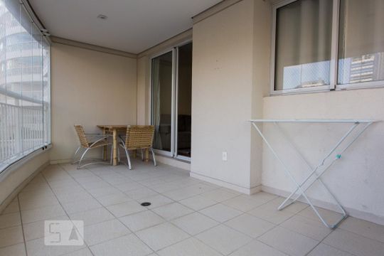 Sacada de apartamento para alugar com 2 quartos, 77m² em Cerqueira César, São Paulo