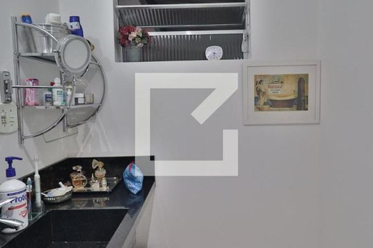 Banheiro 1 de apartamento à venda com 3 quartos, 126m² em Pinheiros, São Paulo