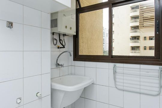 ÁREA DE SERVIÇO de apartamento à venda com 3 quartos, 80m² em Barra da Tijuca, Rio de Janeiro