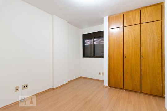 Quarto 1 de apartamento à venda com 2 quartos, 70m² em Cambuí, Campinas