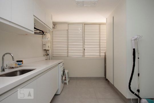 Área de Serviço de apartamento à venda com 2 quartos, 128m² em Santa Cecília, São Paulo