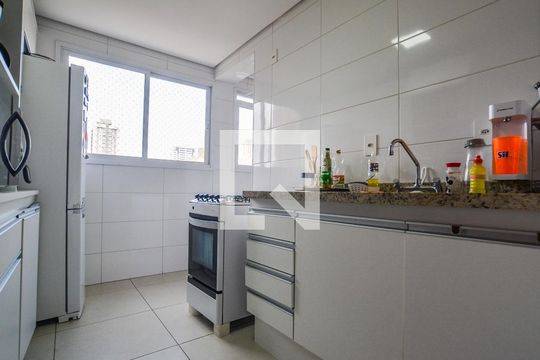 Cozinha de apartamento à venda com 2 quartos, 78m² em Campestre, Santo André