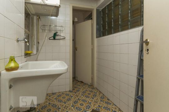 Área de Serviço de casa à venda com 3 quartos, 190m² em Vila Madalena, São Paulo