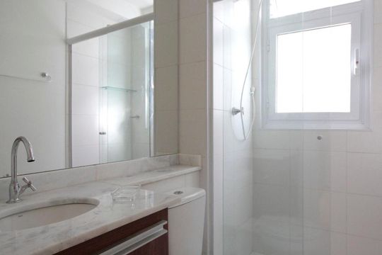 Banheiro de kitnet/studio à venda com 1 quarto, 29m² em Bela Vista, São Paulo