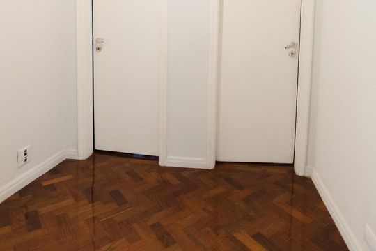 HALL ENTRE OS QUARTOS E A SUITE de apartamento à venda com 4 quartos, 165m² em Lagoa, Rio de Janeiro