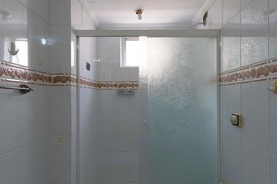 Banheiro social de apartamento à venda com 2 quartos, 93m² em Vila Clementino, São Paulo