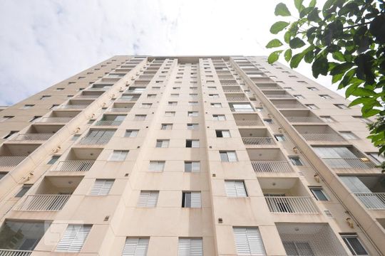 fachada de apartamento para alugar com 2 quartos, 48m² em Parque Reboucas, São Paulo