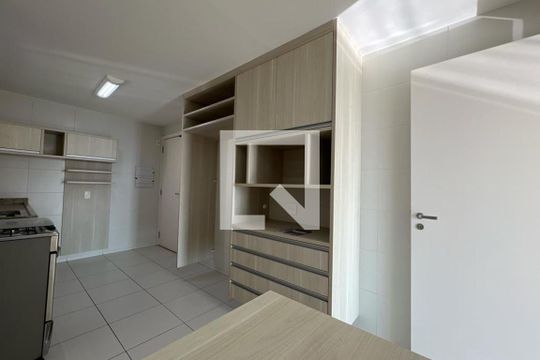 Cozinha de apartamento à venda com 3 quartos, 129m² em Paraíso do Morumbi, São Paulo