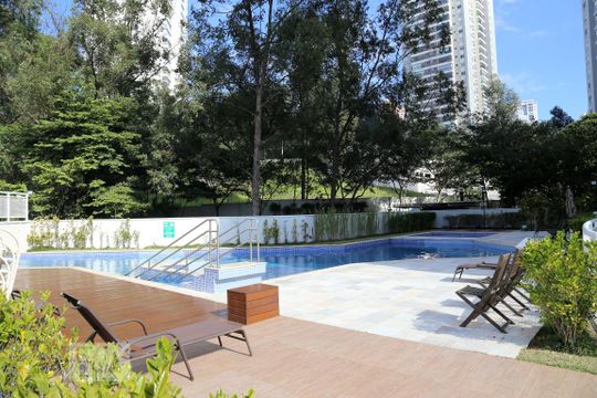 Área comum - Piscina de apartamento para alugar com 2 quartos, 75m² em Vila Andrade, São Paulo