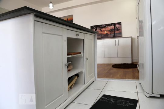 Cozinha - Armários de apartamento para alugar com 2 quartos, 75m² em Vila Andrade, São Paulo
