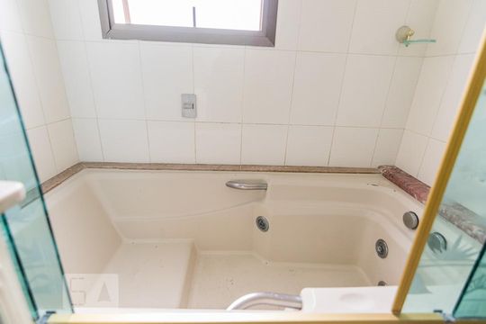 Banheira de apartamento à venda com 4 quartos, 200m² em Vila Gilda, Santo André