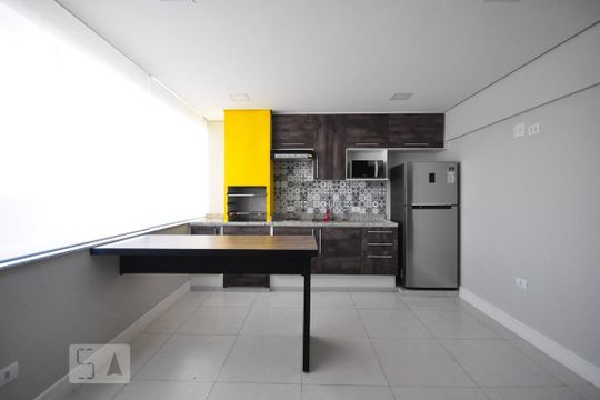 Cozinha de apartamento para alugar com 1 quarto, 56m² em Jardim Ampliacao, São Paulo