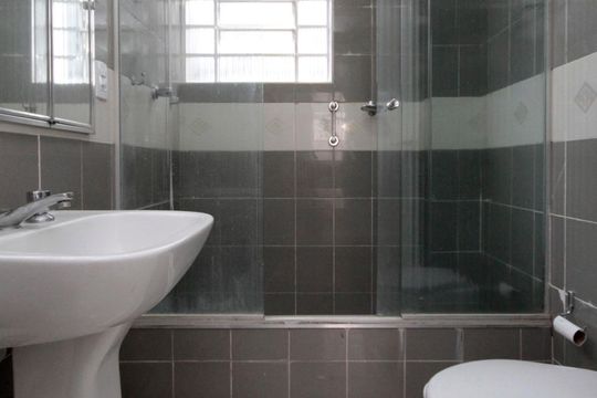 Banheiro de apartamento para alugar com 2 quartos, 60m² em Consolação, São Paulo
