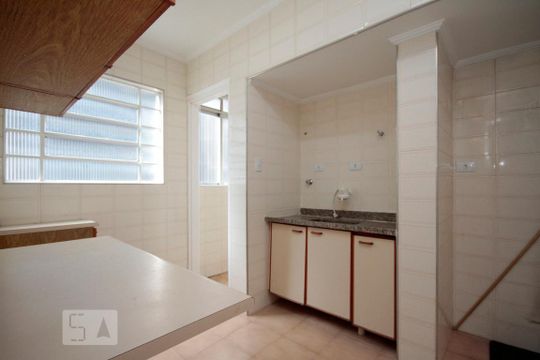 Cozinha de apartamento para alugar com 2 quartos, 60m² em Consolação, São Paulo