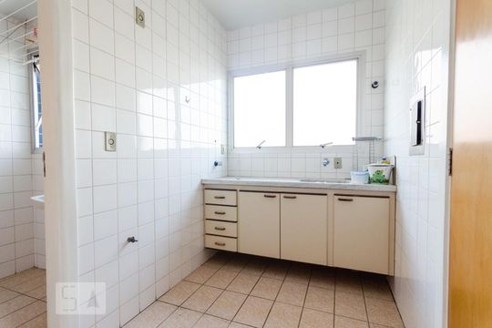 Cozinha de apartamento à venda com 1 quarto, 40m² em Centro, Campinas