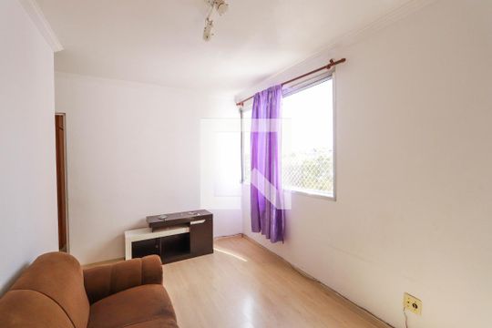 Sala de apartamento para alugar com 2 quartos, 50m² em Parque Peruche , São Paulo
